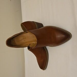 Womens Universal Thread Brown Shoes Faux Leather Size Six